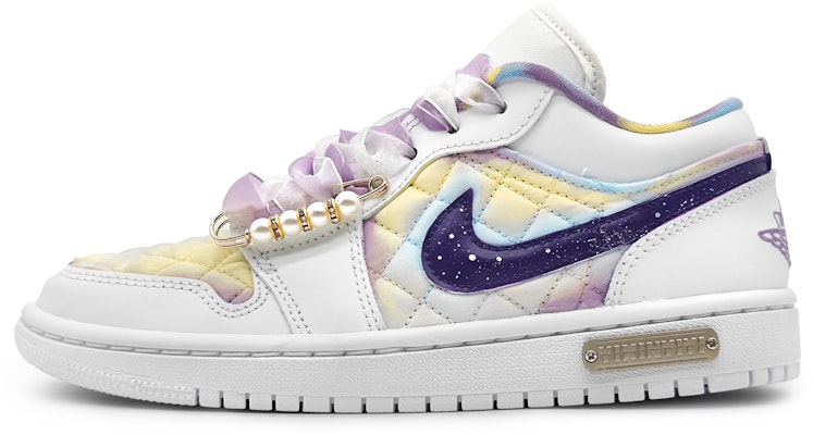 【定制球鞋】喬登 Air Jordan 1 縫紉小香奈兒 雲染霓虹 扎染漸變 夢幻 低幫 復古籃球鞋 女款 悠香黃 Buy 【定制球鞋】喬登 Air Jordan 1 縫紉小香奈兒 雲染霓虹 扎染漸變 夢幻 低幫 復古籃球鞋 女款 悠香黃