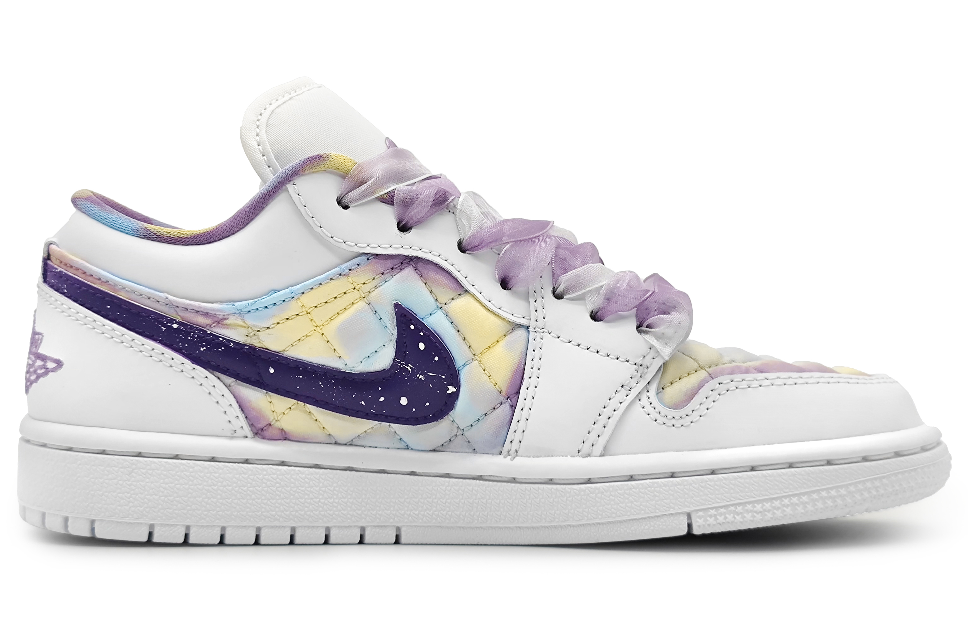 Order (W) [Sepatu Custom] Air Jordan 1 Low 'Quilted Chanel Dream Gradasi' DB6480-100(Team16-女款云染霓虹黄)