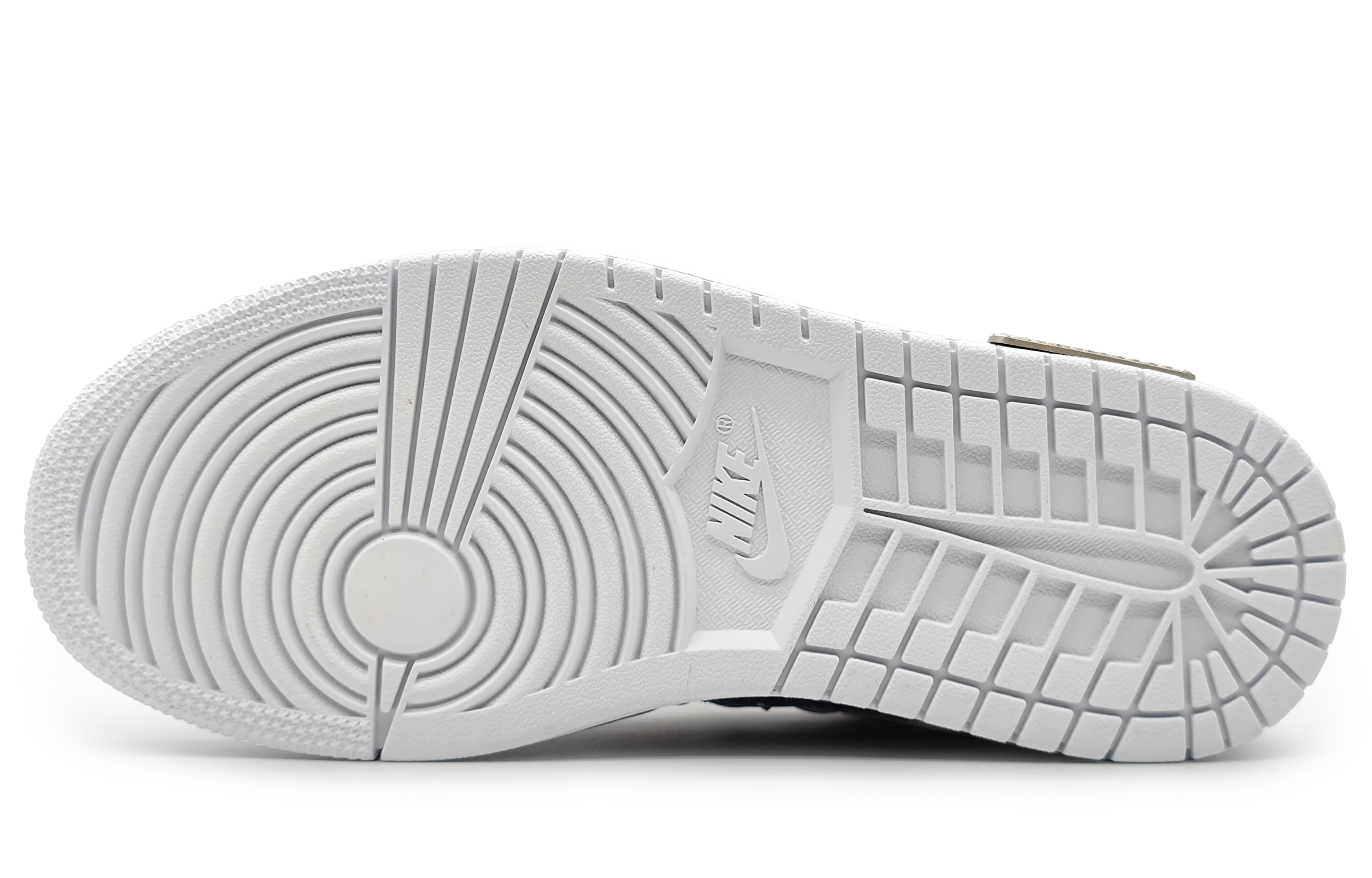 Details for (W) [Sepatu Custom] Air Jordan 1 Low 'Quilted Chanel Dream Gradasi' DB6480-100(Team16-女款云染霓虹黄)