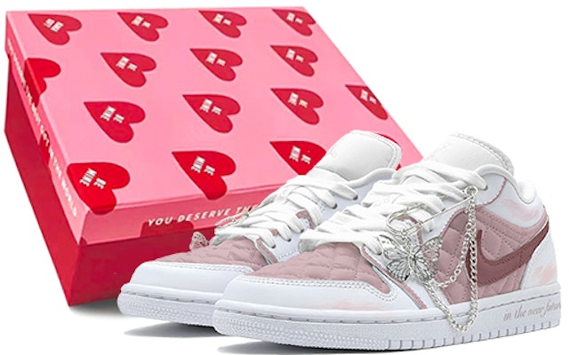 (W) 에어 조던 1 로우 '퀼트 핑크 나비' (Air Jordan 1 Low 'Quilt Pink Butterfly') DB6480-100(TeamS-粉色蝴蝶S-BOX) Buy (W) 에어 조던 1 로우 '퀼트 핑크 나비' (Air Jordan 1 Low 'Quilt Pink Butterfly') DB6480-100(TeamS-粉色蝴蝶S-BOX)