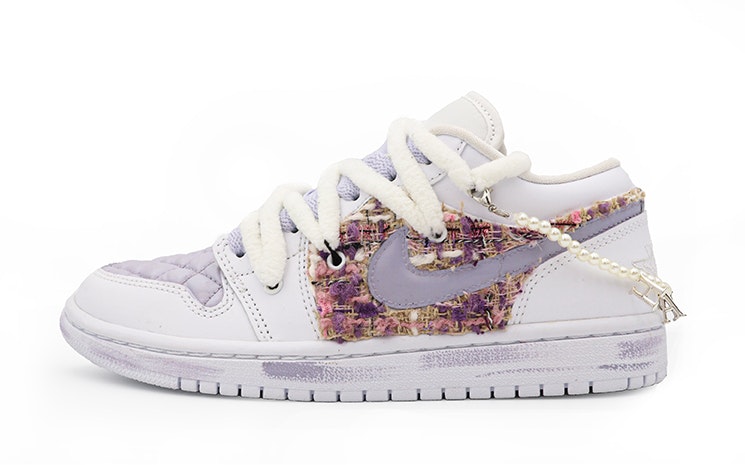 custom-shoes-women-air-jordan-1-low-quilted-pearl-chain-white