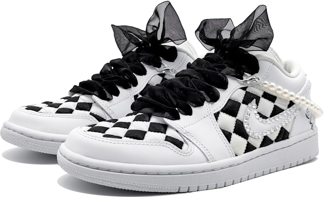 (W) エアジョーダン1 Low "キルティングローズ" (カスタム) DB6480-100(Team16-女款镶钻边勾) Lookbook (W) エアジョーダン1 Low "キルティングローズ" (カスタム) DB6480-100(Team16-女款镶钻边勾)