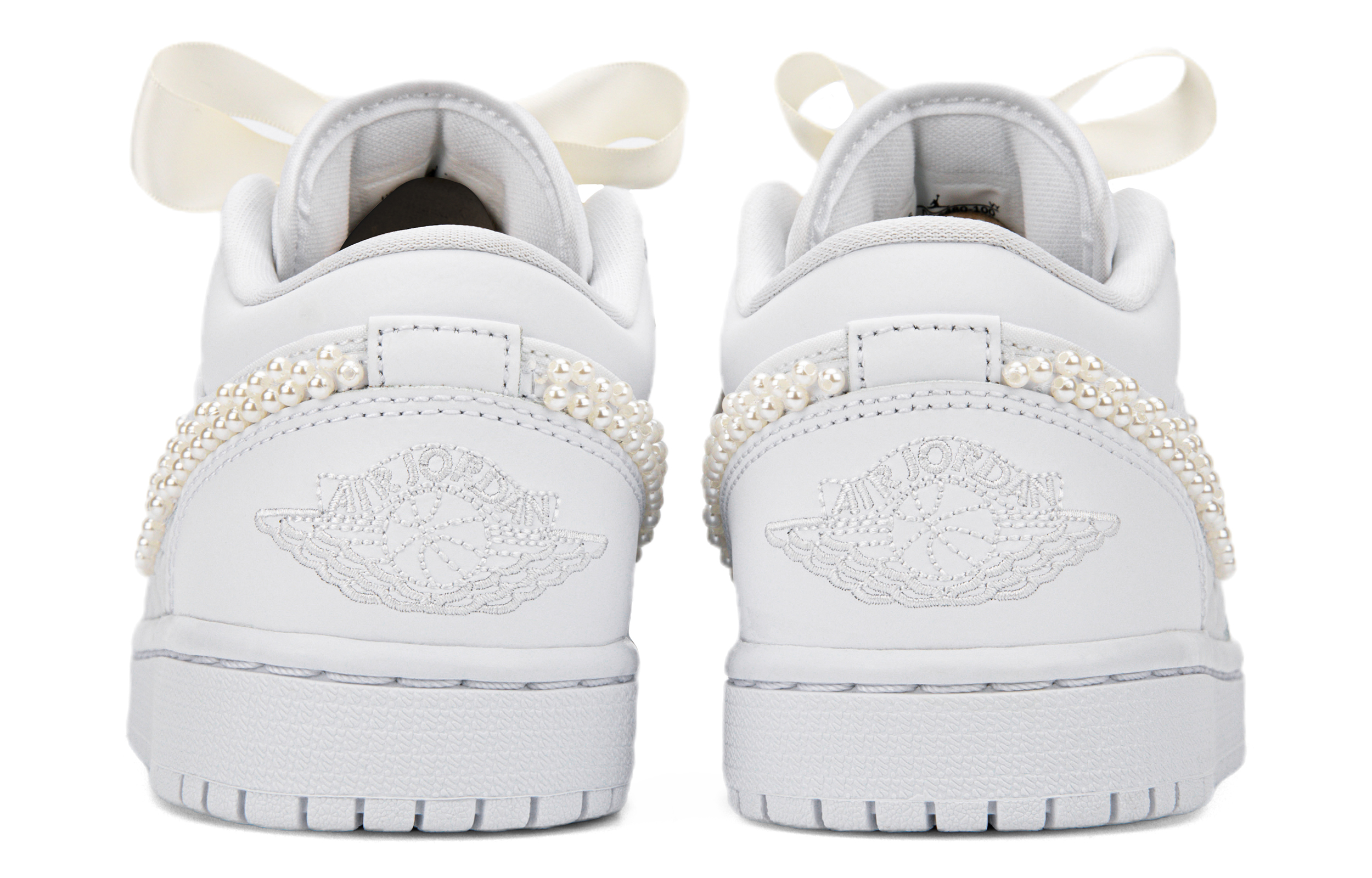 Shop 【客製球鞋】 Jordan Air Jordan 1 Low婚慶主題 浪漫婚禮 婚鞋 珍珠 絲綢 簡約 搭配百變 低筒 低筒籃球鞋 女款 白色