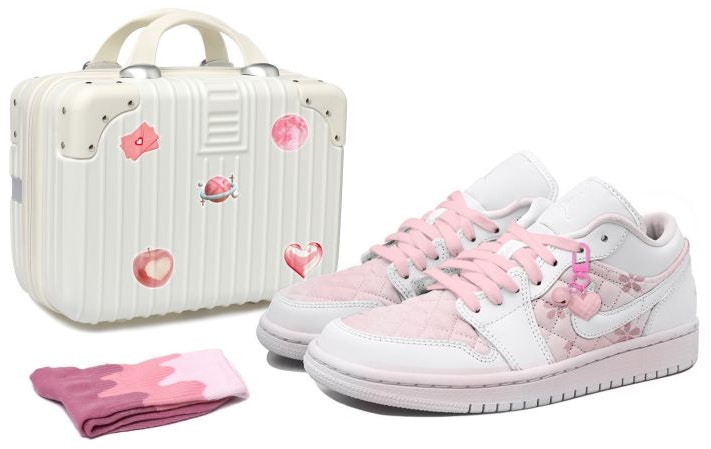 custom-shoes-women-air-jordan-1-low-sakura-blush