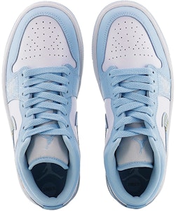 (W) カスタムAJ1 Low「雪片-UNCブルー」 DC0774-141(Team10-冬季雪景) Shop (W) カスタムAJ1 Low「雪片-UNCブルー」 DC0774-141(Team10-冬季雪景)