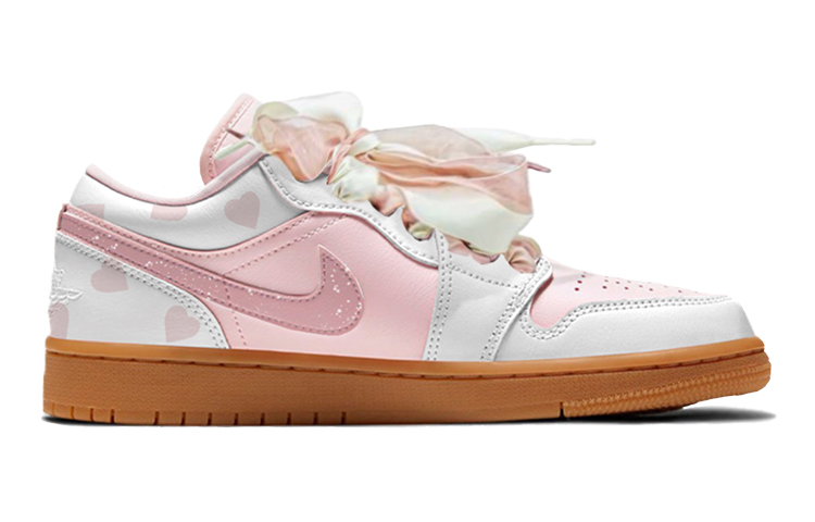 Lookbook 【定制球鞋】Jordan Air Jordan 1 Low 愛心 情人節 限定禮盒 蝴蝶結 低筒 復古籃球鞋 女款 粉白