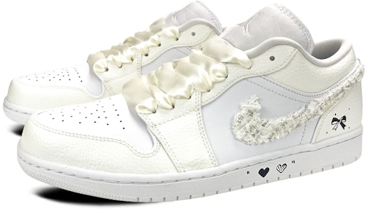 【定制球鞋】Jordan Air Jordan 1 Low 玩鞋 低筒 蝴蝶結 愛心 絲帶 毛呢 情人節 低筒 復古籃球鞋 女款 白黑 Lookbook 【定制球鞋】Jordan Air Jordan 1 Low 玩鞋 低筒 蝴蝶結 愛心 絲帶 毛呢 情人節 低筒 復古籃球鞋 女款 白黑