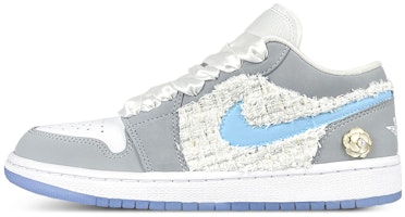 【定制球鞋】Jordan Air Jordan 1 禮盒 貼布 山茶花 低幫 復古籃球鞋 女款 白灰藍 Buy 【定制球鞋】Jordan Air Jordan 1 禮盒 貼布 山茶花 低幫 復古籃球鞋 女款 白灰藍