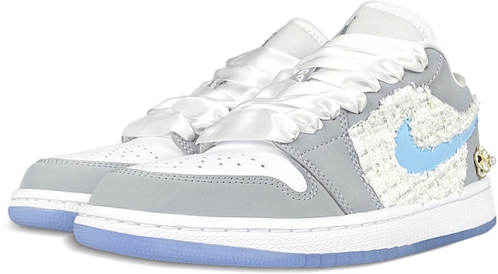 【定制球鞋】Jordan Air Jordan 1 禮盒 貼布 山茶花 低幫 復古籃球鞋 女款 白灰藍 Lookbook 【定制球鞋】Jordan Air Jordan 1 禮盒 貼布 山茶花 低幫 復古籃球鞋 女款 白灰藍