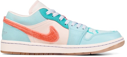 (W) 【カスタムシューズ】(レディース) エアジョーダン1 Low SE 'マイティスウッシャーズ バレンタインデー' DM5443-666(TeamE-女款天开景运红金蓝) Order (W) 【カスタムシューズ】(レディース) エアジョーダン1 Low SE 'マイティスウッシャーズ バレンタインデー' DM5443-666(TeamE-女款天开景运红金蓝)