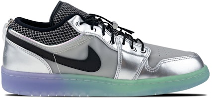 【客製化球鞋】Air Jordan 1 Low SE "Toggle Silver" 禮盒 燈帶 禮物 復古 做舊 機能 二次元線條 塗鴉 低筒 復古籃球鞋 女款 銀灰 Order 【客製化球鞋】Air Jordan 1 Low SE "Toggle Silver" 禮盒 燈帶 禮物 復古 做舊 機能 二次元線條 塗鴉 低筒 復古籃球鞋 女款 銀灰