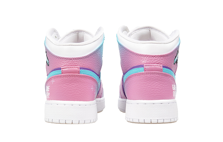 Shop (W) [カスタムシューズ] (女性用) エアジョーダン1 ミッド 'アーケードソナグラデーション' 554725-130(Team-P-女款-棉花糖配色)