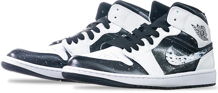 (W) Zapatillas Personalizadas Air Jordan 1 Mid "Negro Blanco Luna" 554725-132(TeamOne-月球钩女款黑白熊猫) Lookbook (W) Zapatillas Personalizadas Air Jordan 1 Mid "Negro Blanco Luna" 554725-132(TeamOne-月球钩女款黑白熊猫)