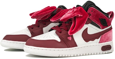 (W) 커스텀 에어 조던 1 미드 '버건디' CK5678-006(Team27-女款红丝绒甜心) Lookbook (W) 커스텀 에어 조던 1 미드 '버건디' CK5678-006(Team27-女款红丝绒甜心)