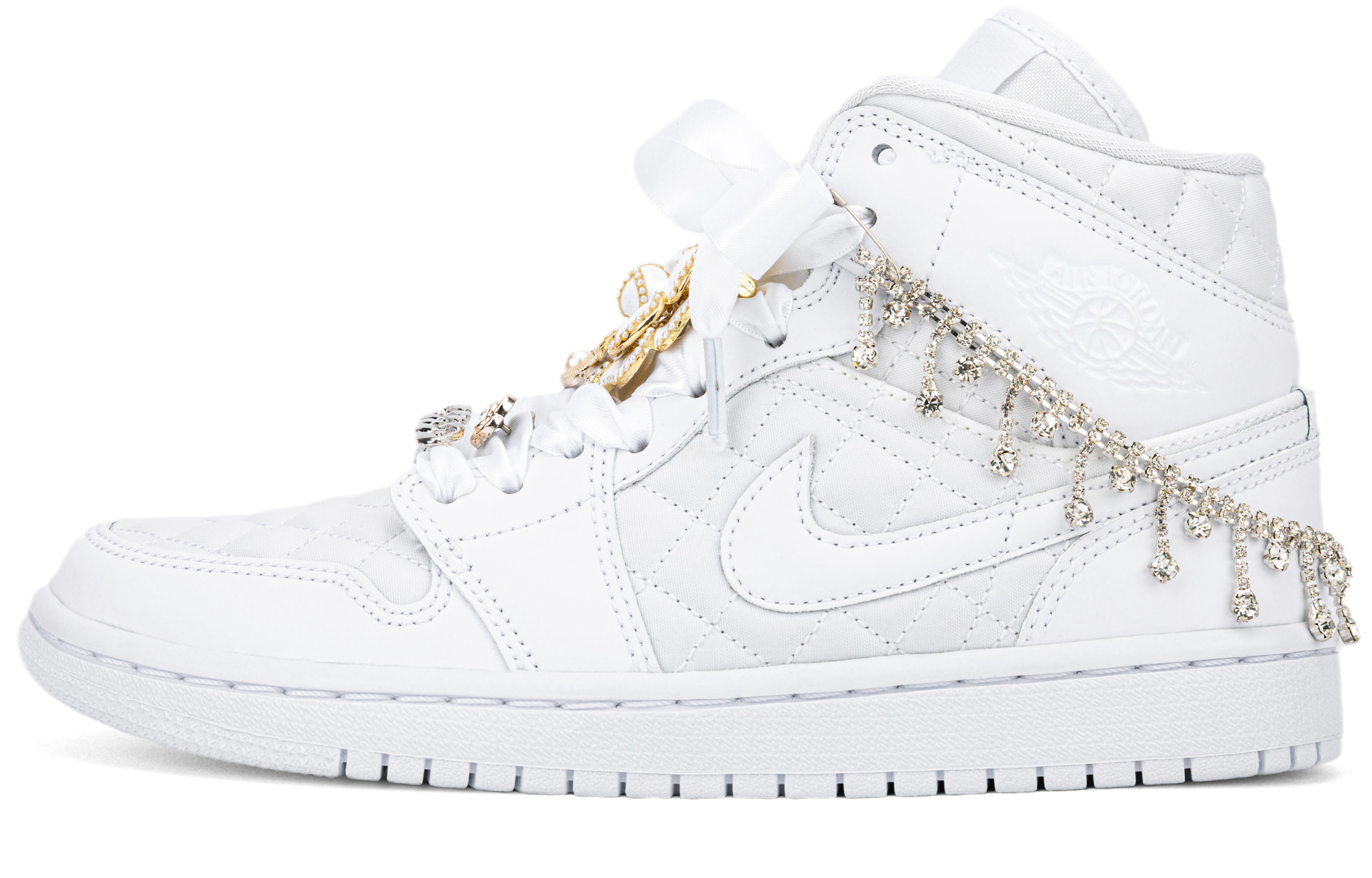 Buy (W) [Sepatu Kustom] Air Jordan 1 Mid 'Camellia Crystal Chain' DB6078-100-466816