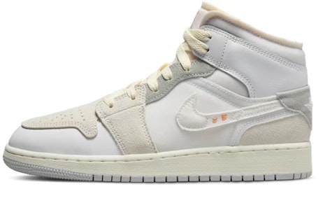 【定制球鞋】Jordan Air Jordan 1 Mid NO.205定制 聖誕節 格子 拼接解構 復古 中幫 復古籃球鞋 女款 米紅色 Details for 【定制球鞋】Jordan Air Jordan 1 Mid NO.205定制 聖誕節 格子 拼接解構 復古 中幫 復古籃球鞋 女款 米紅色