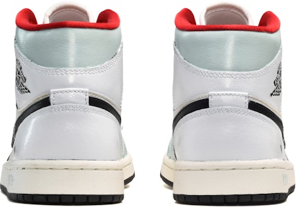 (W) 에어 조던 1 미드 '하트 썸머' (커스텀) BQ6472-061(TeamE-女款爱心蓝白黑) Shop (W) 에어 조던 1 미드 '하트 썸머' (커스텀) BQ6472-061(TeamE-女款爱心蓝白黑)