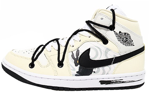 【客製球鞋】Jordan Air Jordan 1 Mid 水墨精魂兔 時尚穿孔 中筒 復古籃球鞋 女款 奶白色 Buy 【客製球鞋】Jordan Air Jordan 1 Mid 水墨精魂兔 時尚穿孔 中筒 復古籃球鞋 女款 奶白色