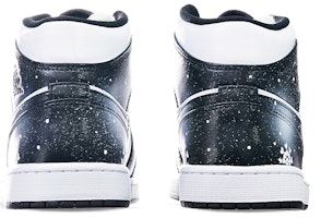 【定制球鞋】Jordan Air Jordan 1 Mid "Island Green" 心形雪花 情人節主題 中幫 復古籃球鞋 女款 黑白 Shop 【定制球鞋】Jordan Air Jordan 1 Mid "Island Green" 心形雪花 情人節主題 中幫 復古籃球鞋 女款 黑白