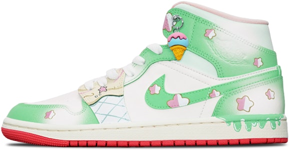 【訂製球鞋】Jordan Air Jordan 1 Mid 抹茶冰淇淋 520主題 特殊鞋盒 送小熊 防滑耐磨 中筒 復古籃球鞋 女款 綠白 Buy 【訂製球鞋】Jordan Air Jordan 1 Mid 抹茶冰淇淋 520主題 特殊鞋盒 送小熊 防滑耐磨 中筒 復古籃球鞋 女款 綠白