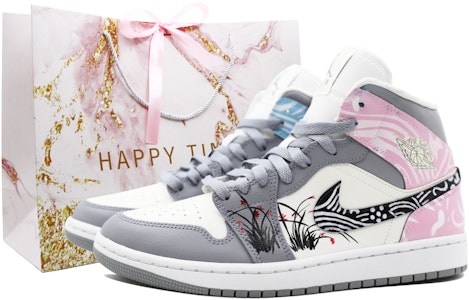 【定制球鞋】Jordan Air Jordan 1 Mid 手繪蘭花 雲錦 中國風 鴛鴦 中幫 復古籃球鞋 女款 灰白 Buy 【定制球鞋】Jordan Air Jordan 1 Mid 手繪蘭花 雲錦 中國風 鴛鴦 中幫 復古籃球鞋 女款 灰白