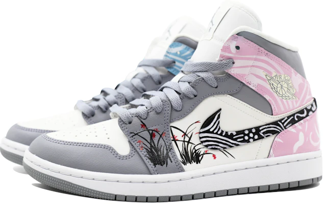 【定制球鞋】Jordan Air Jordan 1 Mid 手繪蘭花 雲錦 中國風 鴛鴦 中幫 復古籃球鞋 女款 灰白 Shop 【定制球鞋】Jordan Air Jordan 1 Mid 手繪蘭花 雲錦 中國風 鴛鴦 中幫 復古籃球鞋 女款 灰白