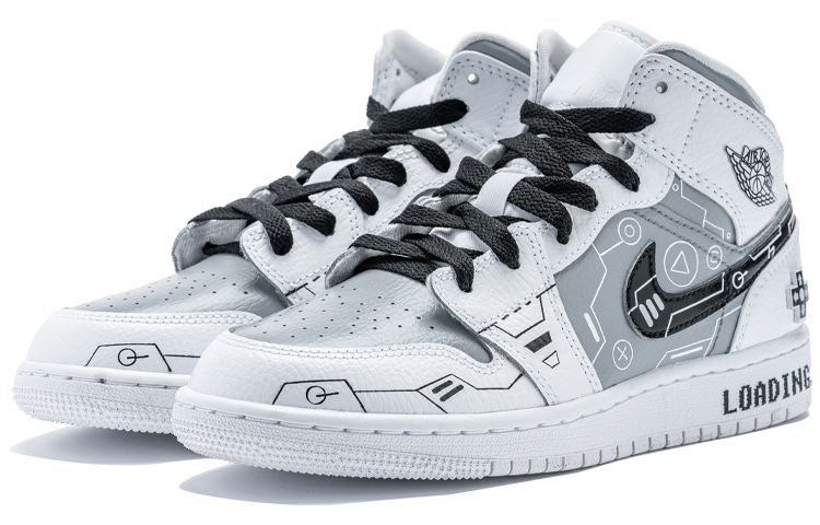 Lookbook (W) [Sepatu Custom] Air Jordan 1 Mid 'PlayStation 5' 554725-130(TeamB-女款黑白灰电玩)