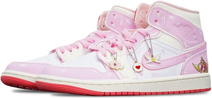 (W) 【定制鞋款】Air Jordan 1 Mid ‘美少女战士’ BQ6472-186(TeamT-光变金色翅膀S-BOX) Shop (W) 【定制鞋款】Air Jordan 1 Mid ‘美少女战士’ BQ6472-186(TeamT-光变金色翅膀S-BOX)