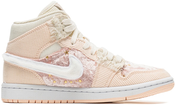 【定製球鞋】Jordan Air Jordan 1 Mid 野鶴製造 情人節主題 燈芯絨 星光點點 貼布 禮盒版 復古籃球鞋 女款 白粉 禮盒版 Order 【定製球鞋】Jordan Air Jordan 1 Mid 野鶴製造 情人節主題 燈芯絨 星光點點 貼布 禮盒版 復古籃球鞋 女款 白粉 禮盒版