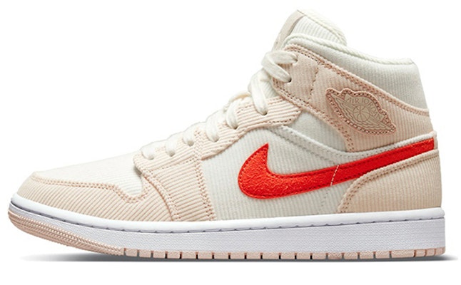 【定製球鞋】Jordan Air Jordan 1 Mid 野鶴製造 情人節主題 燈芯絨 星光點點 貼布 禮盒版 復古籃球鞋 女款 白粉 禮盒版 Details for 【定製球鞋】Jordan Air Jordan 1 Mid 野鶴製造 情人節主題 燈芯絨 星光點點 貼布 禮盒版 復古籃球鞋 女款 白粉 禮盒版