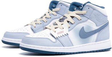(W) 【定制鞋款】Air Jordan 1 Mid“白蓝心动” DQ8423-014(Team94-爱意心语) Lookbook (W) 【定制鞋款】Air Jordan 1 Mid“白蓝心动” DQ8423-014(Team94-爱意心语)