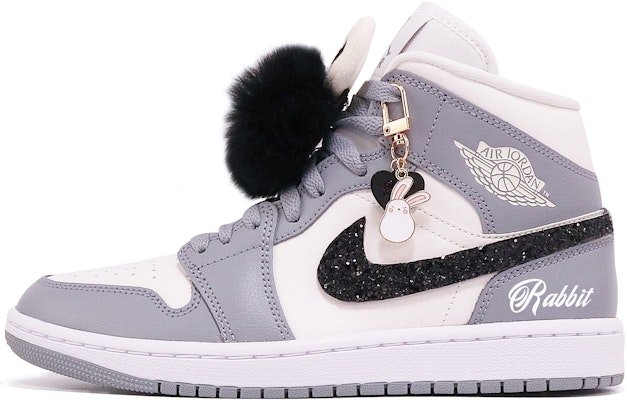 【訂製球鞋】Jordan Air Jordan 1 Mid 兔年限定 兔毛 塗鴉 亮片 縫紉 減齡 少女 中幫 復古籃球鞋 女款 灰白黑 Buy 【訂製球鞋】Jordan Air Jordan 1 Mid 兔年限定 兔毛 塗鴉 亮片 縫紉 減齡 少女 中幫 復古籃球鞋 女款 灰白黑