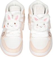 【定製球鞋】 Jordan Air Jordan 1 Mid SE “CNY” 新年定製 兔年 絨毛鉤子 中幫 復古籃球鞋 女款 白粉 Shop 【定製球鞋】 Jordan Air Jordan 1 Mid SE “CNY” 新年定製 兔年 絨毛鉤子 中幫 復古籃球鞋 女款 白粉