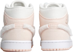 【定製球鞋】 Jordan Air Jordan 1 Mid SE “CNY” 新年定製 兔年 絨毛鉤子 中幫 復古籃球鞋 女款 白粉 Purchase 【定製球鞋】 Jordan Air Jordan 1 Mid SE “CNY” 新年定製 兔年 絨毛鉤子 中幫 復古籃球鞋 女款 白粉