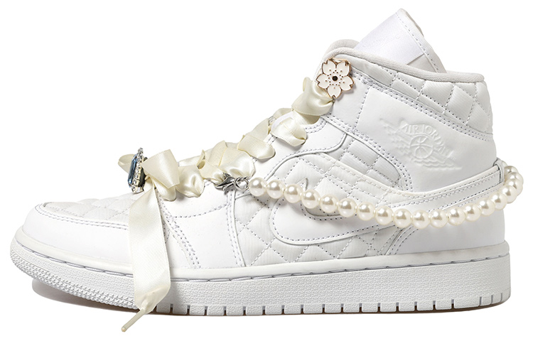 Buy (W) [定制鞋款] Air Jordan Chanel x 1 Mid '白珍珠 - 丝绳' DB6078-100(Team拾玖-小香风)