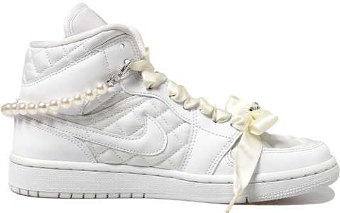 (W) 에어 조던 샤넬 x 1 미드 '화이트 펄 - 실크 레이스' DB6078-100(Team拾玖-小香风) Order (W) 에어 조던 샤넬 x 1 미드 '화이트 펄 - 실크 레이스' DB6078-100(Team拾玖-小香风)