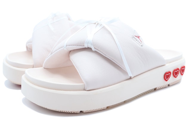 (W) 【定制鞋款】Air Jordan Sophia 拖鞋 '奶油蝴蝶结之心' DO8863-660(Team155-FYZT) Shop (W) 【定制鞋款】Air Jordan Sophia 拖鞋 '奶油蝴蝶结之心' DO8863-660(Team155-FYZT)