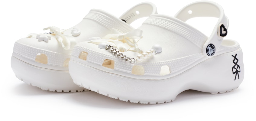 【訂製球鞋】 Crocs卡羅希 Classic clog BIGNIU 天使誕生那一刻 芭蕾風 飾品扣 洞洞鞋 女款 白色 Lookbook 【訂製球鞋】 Crocs卡羅希 Classic clog BIGNIU 天使誕生那一刻 芭蕾風 飾品扣 洞洞鞋 女款 白色