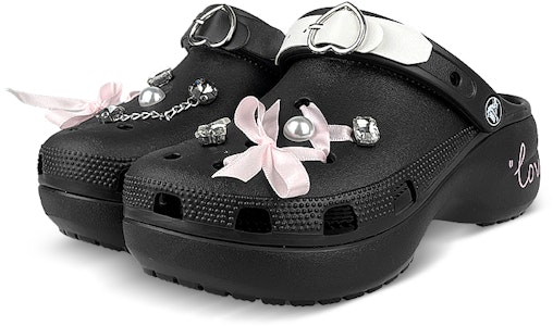 (W) 크록스 클래식 클로그 '블랙 핑크 구름 리본' (50 characters) 206750-001(Team叁-女洞洞鞋黑粉蝴蝶结) Lookbook (W) 크록스 클래식 클로그 '블랙 핑크 구름 리본' (50 characters) 206750-001(Team叁-女洞洞鞋黑粉蝴蝶结)