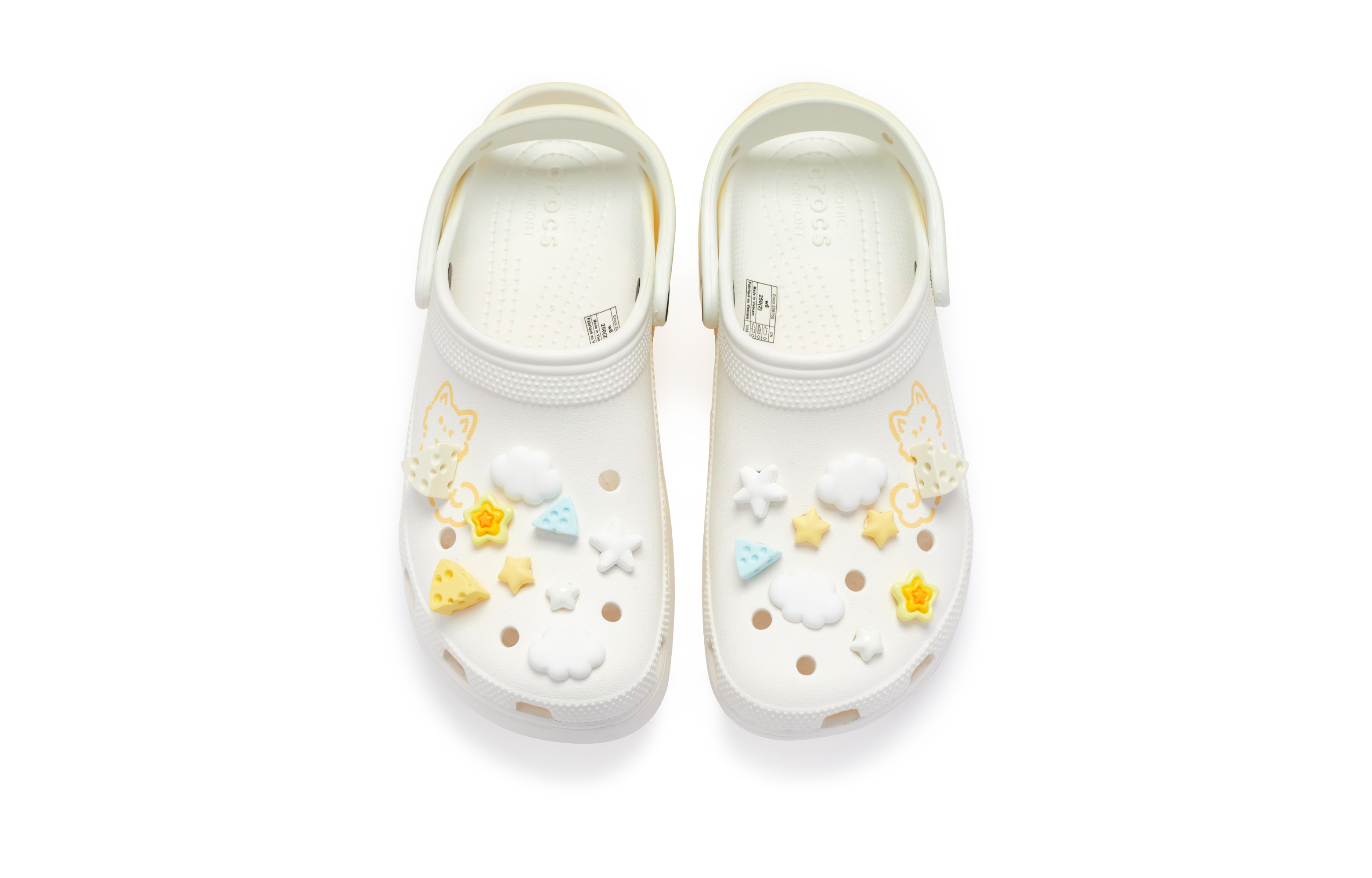 Shop (W) 【定制鞋款】Crocs Foxy x Classic Clog“小狐狸奶油蛋糕” 206750-100(Team80-女款狐牌糕糕白黄)