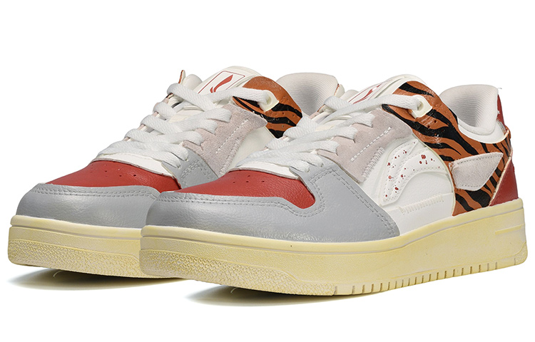 Lookbook (W) [Sepatu Kustom] Li-Ning Tian Ji 'Pola Harimau Merah Putih Abu' AGCP362-7(TeamE-女款虎纹红白灰)