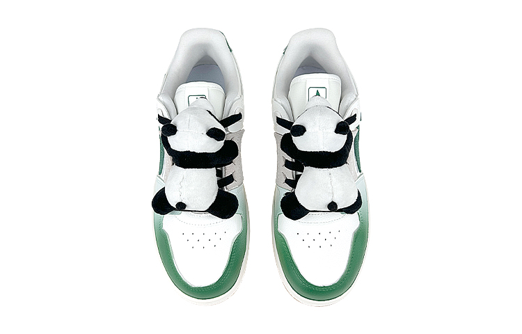 Shop (W) 리닝 천기 '판다 화이트 그린' 커스텀 슈즈 AGCP362-15(Team58-天迹熊猫女)