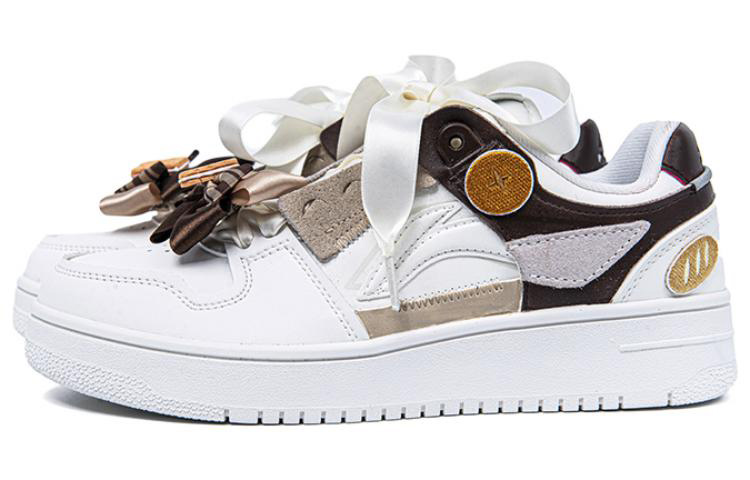 Lookbook 【定制球鞋】 LiNing李寧 天跡 提拉米蘇 布貼 絲帶 蝴蝶結 可愛風 低幫 板鞋 女款 白棕