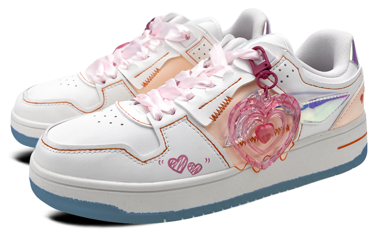 Lookbook (W) [Kasut Custom] Li-Ning Way of Wade 'Kotak Hari Valentine' AGCP362-8(Team叁-女款流淌爱心挂坠S-BOX)