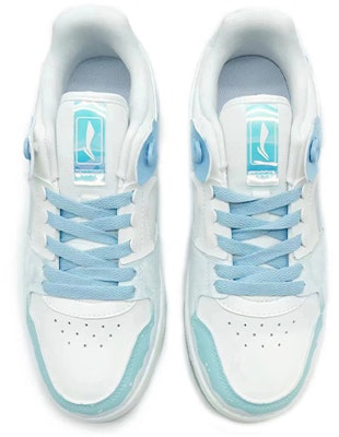 (W) 리닝 웨이드 로우탑 '푸른 하늘과 흰 구름 그래피티' ️ AGCP362-8(TeamD-女款蓝天白云白蓝) Purchase (W) 리닝 웨이드 로우탑 '푸른 하늘과 흰 구름 그래피티' ️ AGCP362-8(TeamD-女款蓝天白云白蓝)