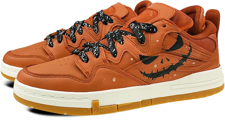 (W) 리닝 웨이드 프로 '할로윈 야광 고스트 페이스' 커스텀 슈즈 AETR006-1(Team叁-女款鬼脸万圣节手绘) Lookbook (W) 리닝 웨이드 프로 '할로윈 야광 고스트 페이스' 커스텀 슈즈 AETR006-1(Team叁-女款鬼脸万圣节手绘)