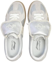 【定制球鞋】LiNing李寧 雲川 雲霧芭蕾 初一文化 特殊禮盒 清新乾淨 高級 低幫 板鞋 女款 銀米白 Purchase 【定制球鞋】LiNing李寧 雲川 雲霧芭蕾 初一文化 特殊禮盒 清新乾淨 高級 低幫 板鞋 女款 銀米白