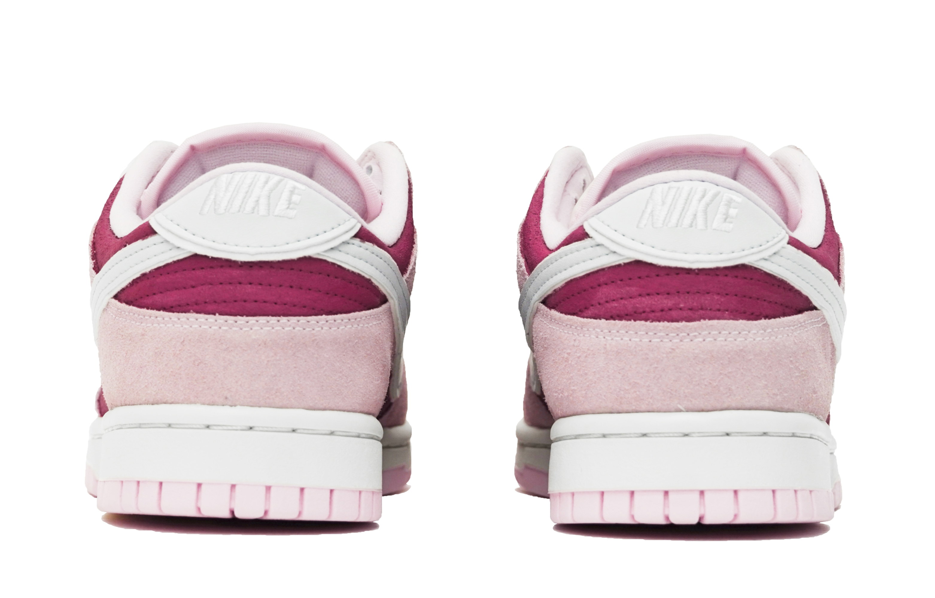 Shop 【定製球鞋】Nike Dunk Low ABLOODING 少女心事系列 玫瑰奶烏 草莓 低幫 板鞋 女款 樹莓粉