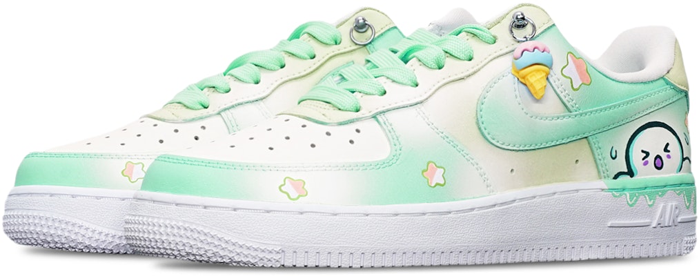 【訂製球鞋】Nike Air Force 1 ‘07 抹茶奶油冰淇淋 低筒 復古板鞋 特殊鞋盒 附小熊 女款 綠米白 Lookbook 【訂製球鞋】Nike Air Force 1 ‘07 抹茶奶油冰淇淋 低筒 復古板鞋 特殊鞋盒 附小熊 女款 綠米白