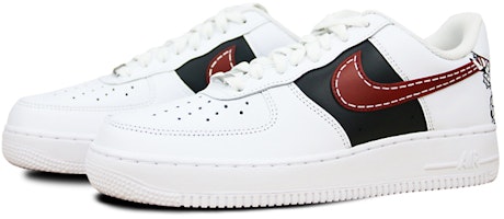 【定製球鞋】Nike Air Force 1 Low '07 是在玩鞋 梁祝 蝴蝶 情侶 愛情 手繪噴繪 低幫 板鞋 女款 黑白紅 Lookbook 【定製球鞋】Nike Air Force 1 Low '07 是在玩鞋 梁祝 蝴蝶 情侶 愛情 手繪噴繪 低幫 板鞋 女款 黑白紅